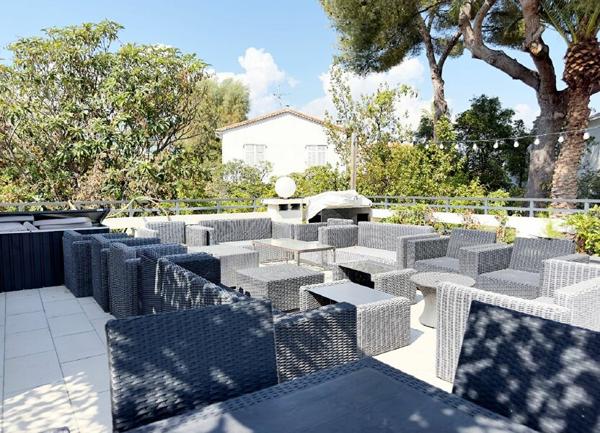 Maison à vendre    5 pièces • 200 m2 Cannes