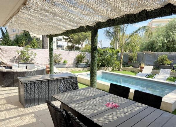 Maison à vendre    5 pièces • 200 m2 Cannes