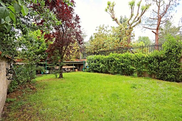 Maison Nanterre de 191 m² au sol €849 000 ** - Référence 15261