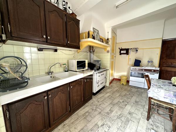 Immeuble La Motte Du Caire 10 pièce(s)