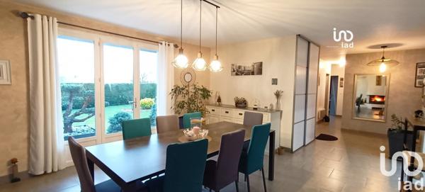 Maison de village 5 pièces de 120 m² à La Chevrolière (44118)