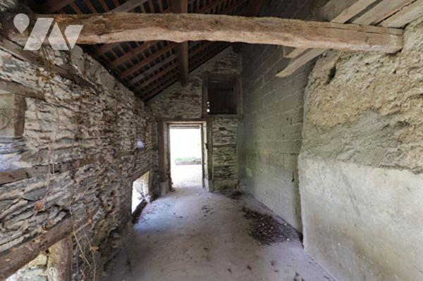 Grange à rénover Cesson Sevigné  avec dépendance