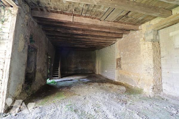 Grange à rénover Cesson Sevigné  avec dépendance