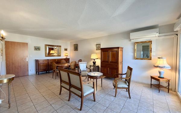 Appartement à vendre    3 pièces • 69 m2 Nîmes