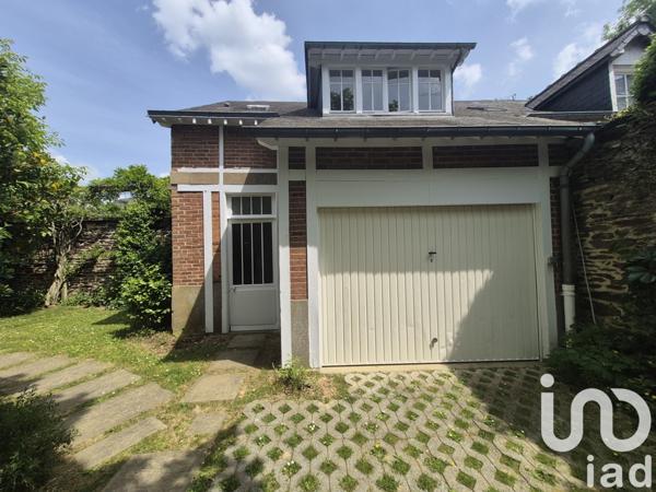 Maison 13 pièces de 365 m² à Rennes (35700)