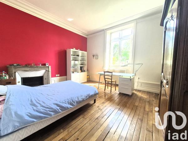 Maison 13 pièces de 365 m² à Rennes (35700)