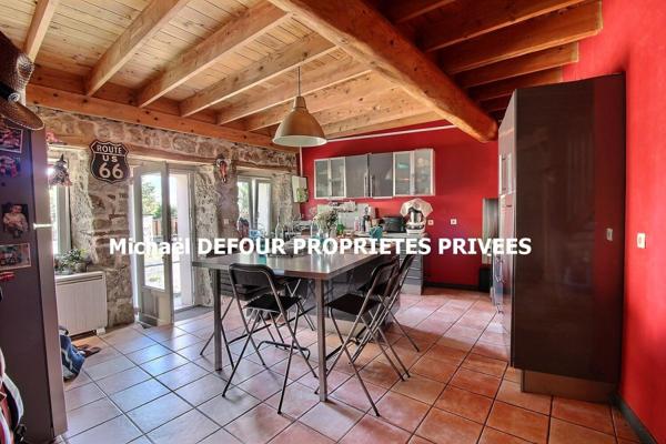Bas-en-Basset 43210 Maison en pierre 177 m² 5 chambres