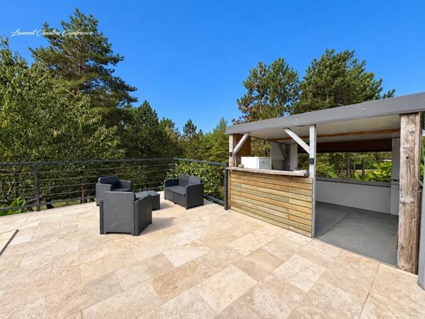 Maison familiale de 150m² avec piscine à Bassillac et Auberoche