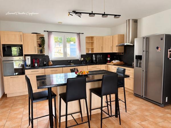 Maison familiale de 150m² avec piscine à Bassillac et Auberoche