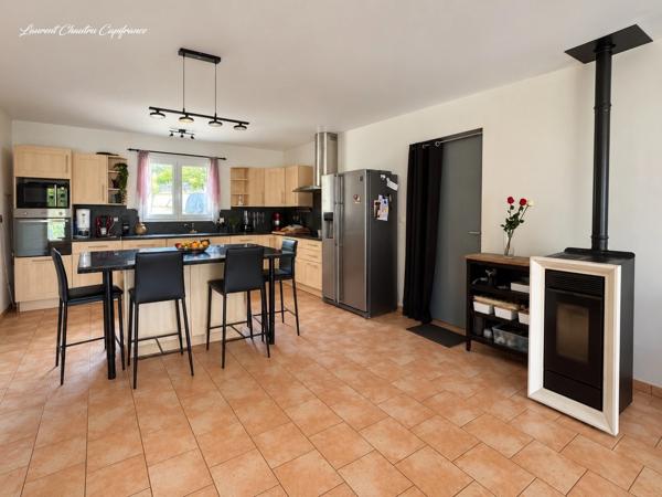 Maison familiale de 150m² avec piscine à Bassillac et Auberoche
