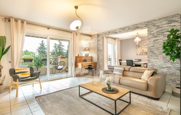 APPARTEMENT T4 AVEC BALCON + PLACE DE PARKING + CAVE