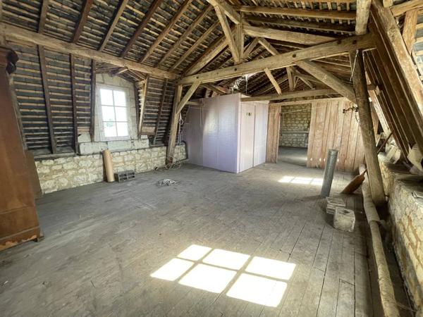 Maison bourgeoise avec terrain et hangar