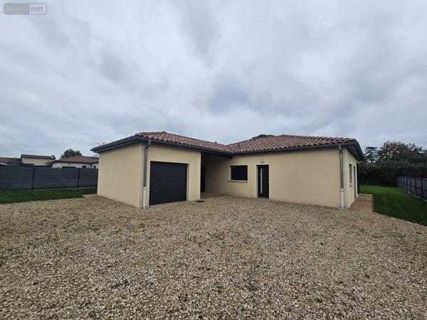 Maison à louer à Grièges dans l'Ain (01290), ref : 008/2152