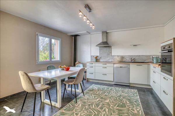 Maison à vendre |  Virazeil |  7 pièces | 200 m²