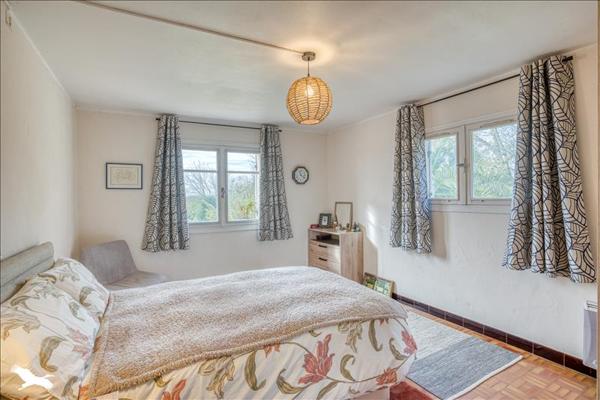 Maison à vendre |  Virazeil |  7 pièces | 200 m²