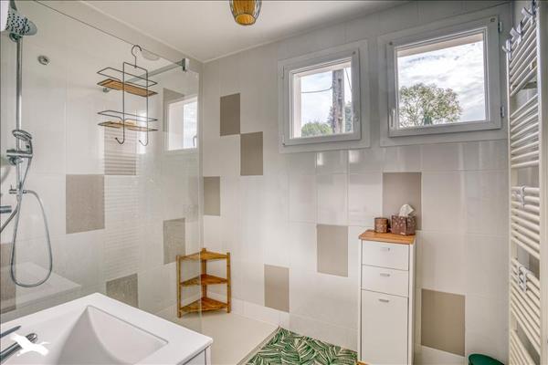 Maison à vendre |  Virazeil |  7 pièces | 200 m²