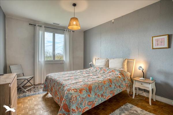 Maison à vendre |  Virazeil |  7 pièces | 200 m²