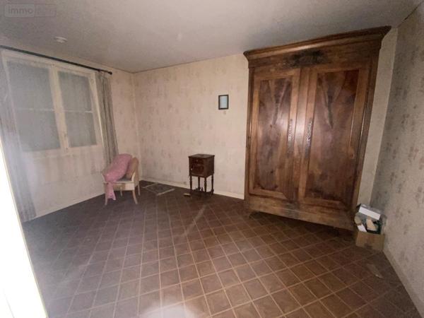 Maison à vendre à Tuffalun dans le Maine-et-Loire (49700), ref : 49107-1083