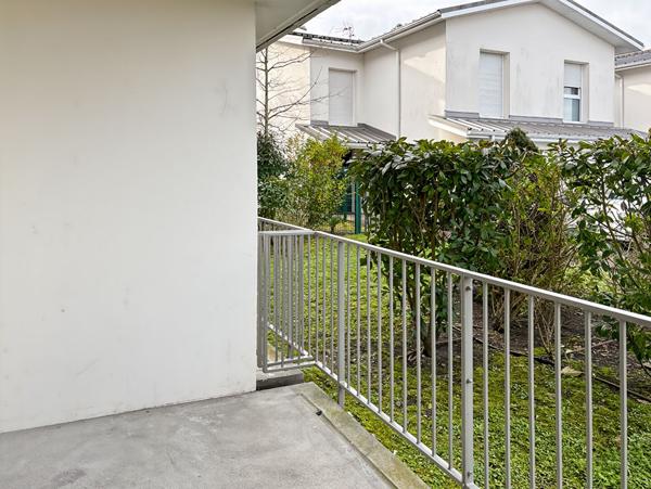 Appartement Bassens T2 avec terrasse
