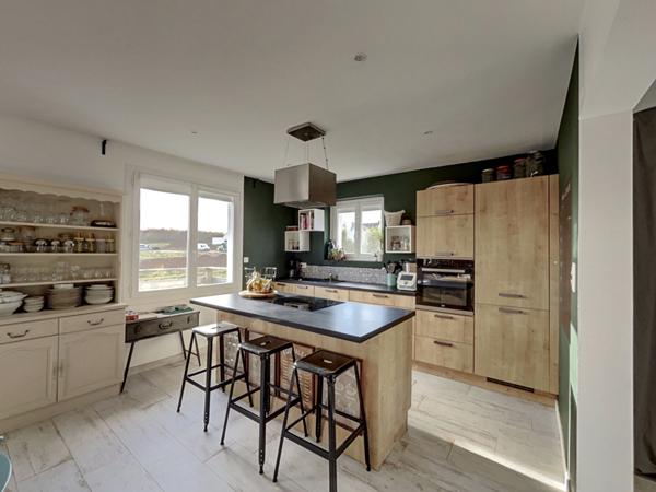 PENCRAN - Maison de 7 pièces de 140m²