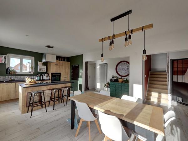 PENCRAN - Maison de 7 pièces de 140m²