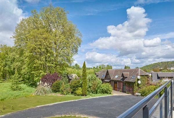 INVESTISSEMENT LOCATIF – BROSVILLE – Résidence EHPAD Les Feuillans - 7,01 % de rentabilité