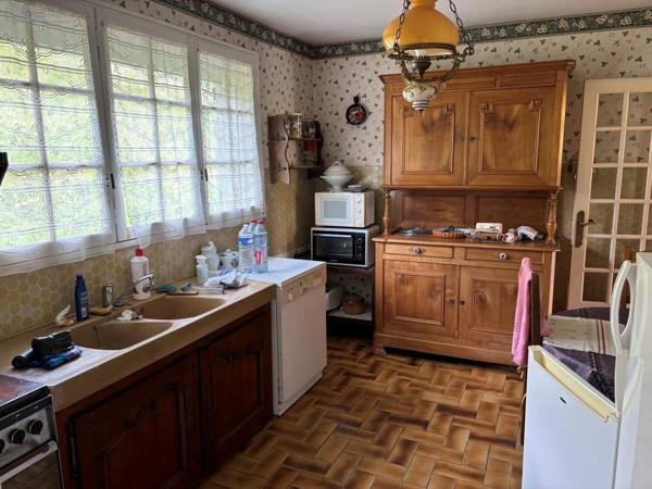 Maison à vendre à Saint-Calais dans la Sarthe (72120), ref : 101/1898