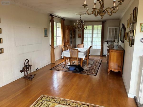 Maison à vendre à Saint-Calais dans la Sarthe (72120), ref : 101/1898