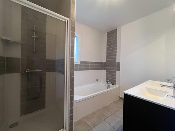 Maison CARQUEFOU 5 pièce(s) 94.95m2