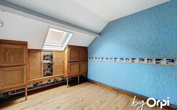 Maison à vendre    3 pièces • 84 m2 Saint-Éloy-les-Mines