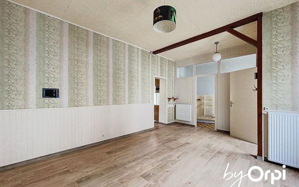 Maison à vendre    3 pièces • 84 m2 Saint-Éloy-les-Mines