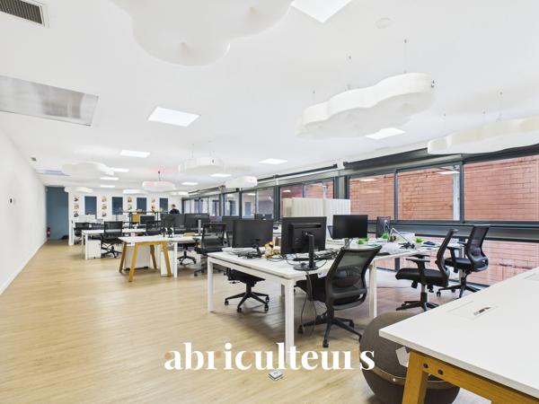 Location de bureaux avec piscine Rive droite