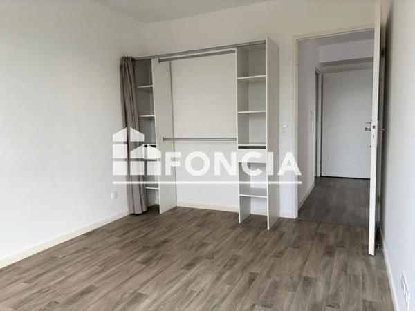 Location Appartement 2 pièces 42.93 m² - RUE ELSA TRIOLET Plaisir 78370