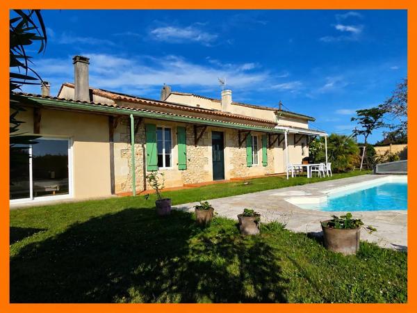 Vente                                                      Maison
                        
                     13 pièces                      208 m2                     à Créon