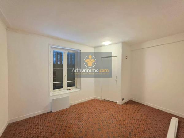 Vente                                                      Immeuble
                        
                     7 pièces                                         à Sarcelles