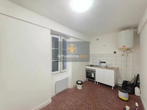 Vente                                                      Immeuble
                        
                     7 pièces                                         à Sarcelles