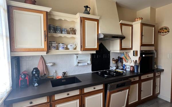 Maison à vendre    4 pièces • 136,85 m2 Saint-Yrieix-la-Perche