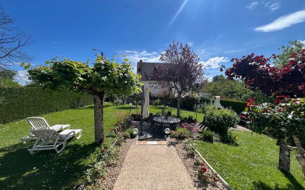 Maison à vendre    4 pièces • 136,85 m2 Saint-Yrieix-la-Perche