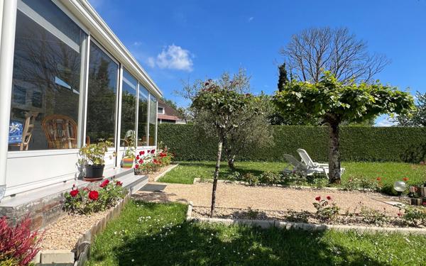 Maison à vendre    4 pièces • 136,85 m2 Saint-Yrieix-la-Perche