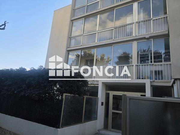 Location Appartement 4 pièces 77.7 m² - 372 AVENUE LOUIS BOZZO Toulon 83000