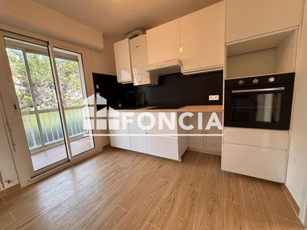 Location Appartement 4 pièces 77.7 m² - 372 AVENUE LOUIS BOZZO Toulon 83000