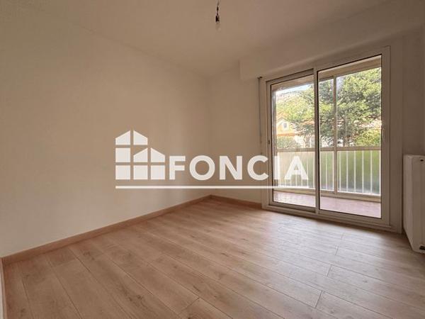 Location Appartement 4 pièces 77.7 m² - 372 AVENUE LOUIS BOZZO Toulon 83000