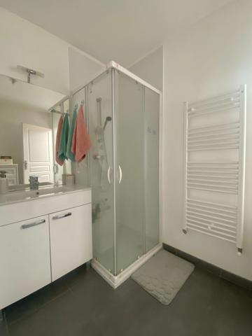 APPARTEMENT 2 PIECES EN DUPLEX NANTERRE (92)
