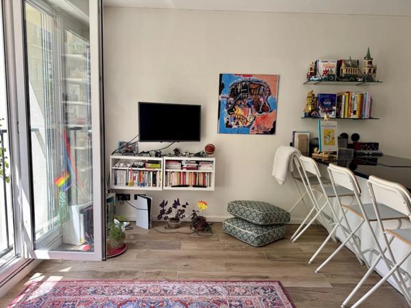 Paris 19e – Laumière – Lumineux 2 pièces de 41 m² au calme sur jardin