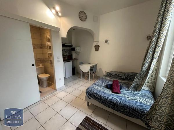 Appartement à louer 1 pièce 16m² Saint-Quentin (02100)
