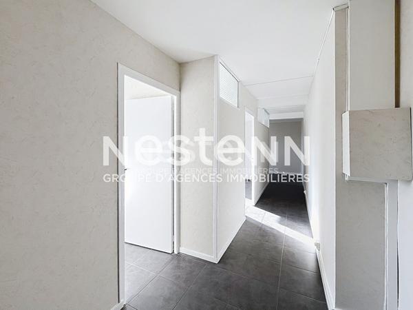 Local professionnel rénové Centre Ville Franklin Roosevelt - 69500 BRON