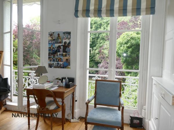 Orleans centre, a vendre, Hotel particulier de 465 m², parc paysagé et dépendances.