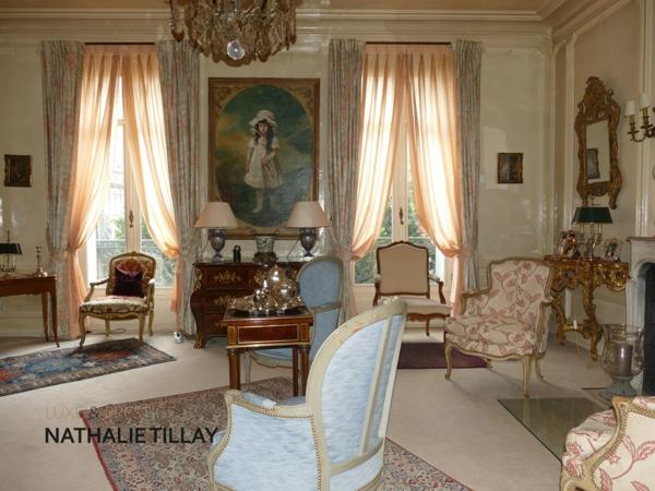 Orleans centre, a vendre, Hotel particulier de 465 m², parc paysagé et dépendances.