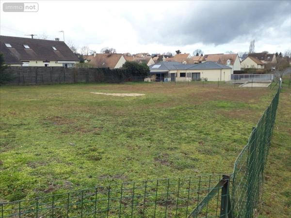 Terrain à Batir à vendre à Parigné-l'Évêque dans la Sarthe (72250), ref : 72012-1067978