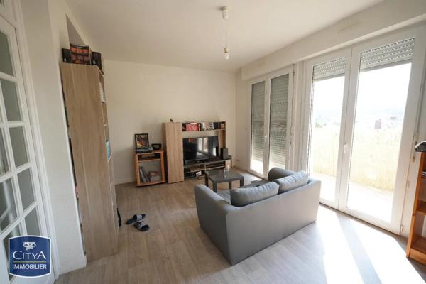 Appartement à louer 3 pièces 74.54m²